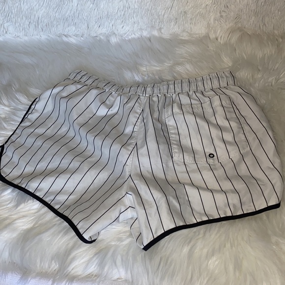 ASOS short - Picture 2 of 6